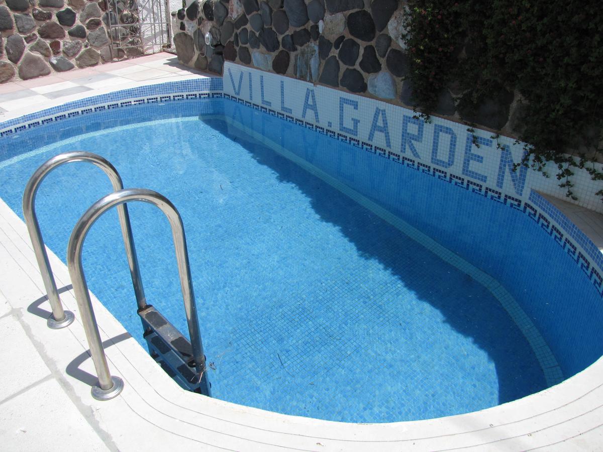 Villa Garden Fira  Exterior foto